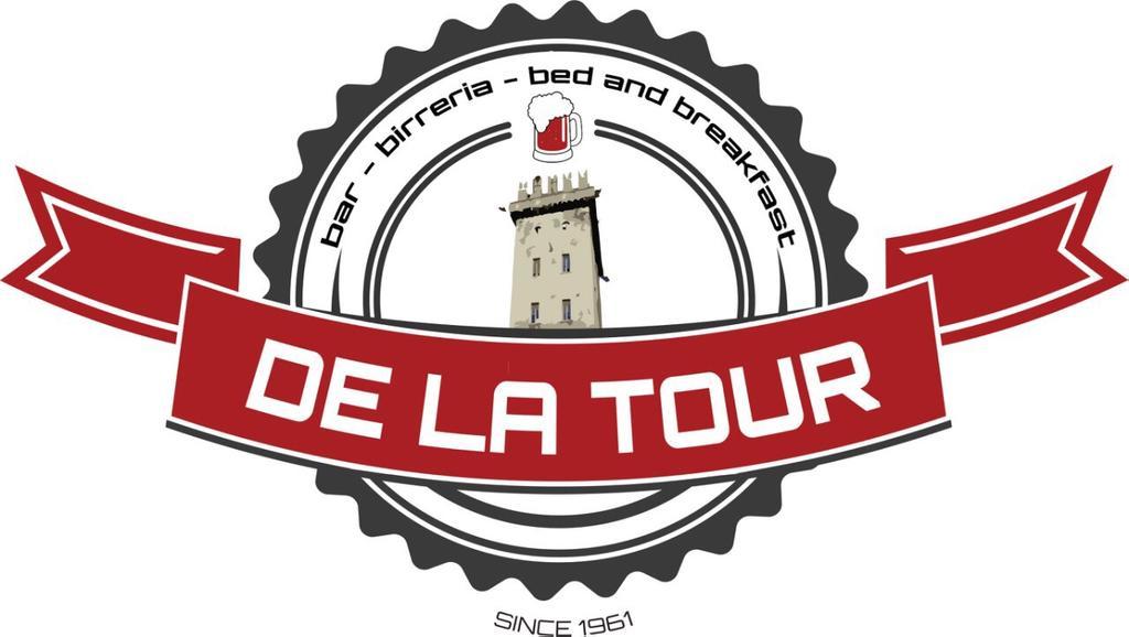 Отель De La Tour Тирано Экстерьер фото